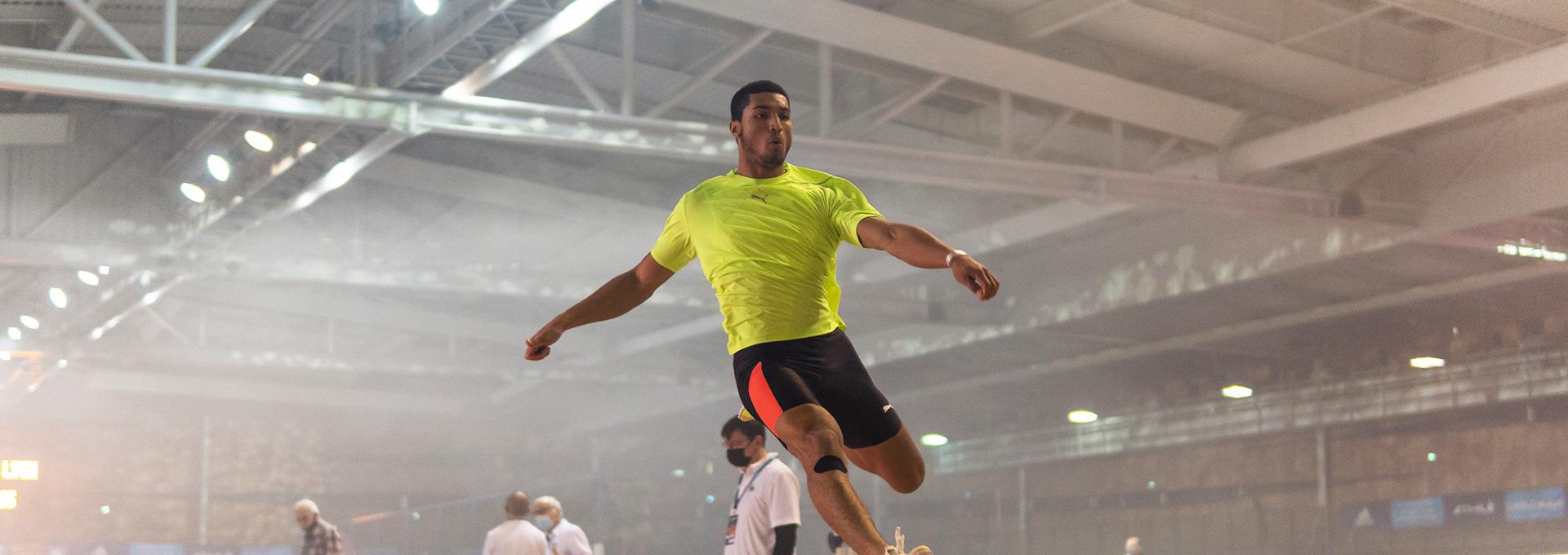 THE NATIONAL INDOOR MEETING IN LYON MAKES THE "BUZZ"